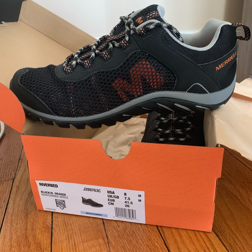 Men’s size 8 merrell shoes